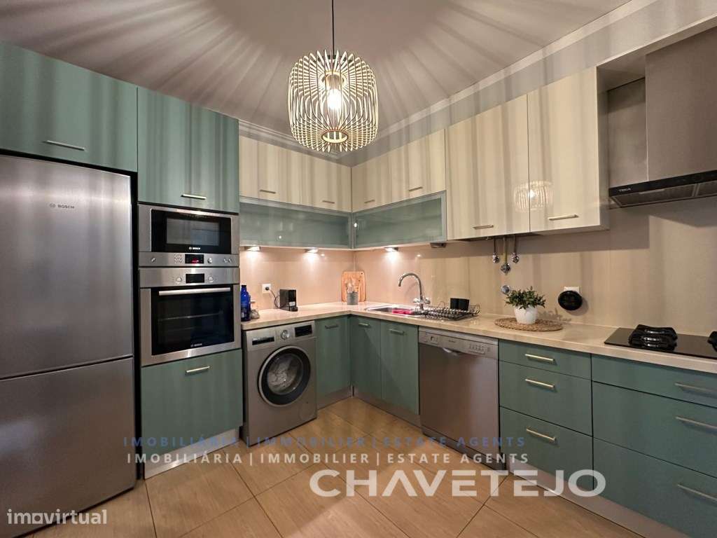 Duplex com garagem na cave em condomínio privado na bela cidade de ...-8
