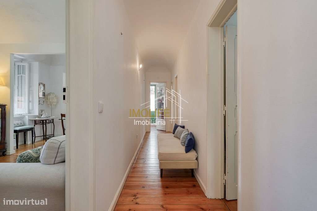 Excelente Moradia com dois pisos no centro do Vimieiro-11