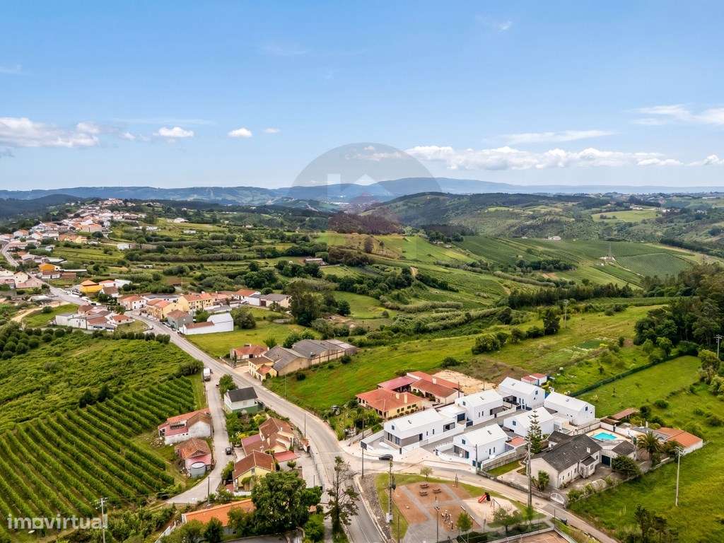 Moradia Contemporânea com 3 Quartos e Jardim Próxima de Caldas da R...-49