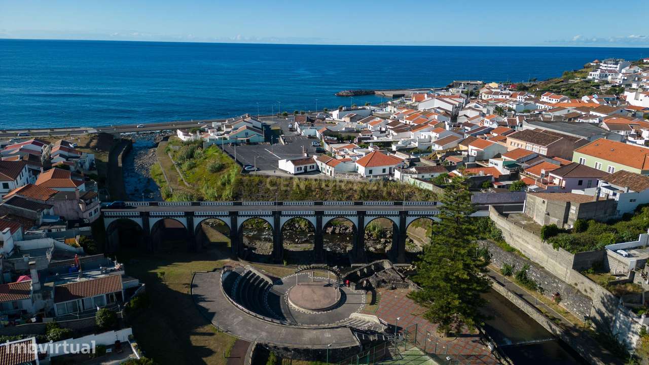 Moradia T2 com Quintal no Centro da Ribeira Grande-25