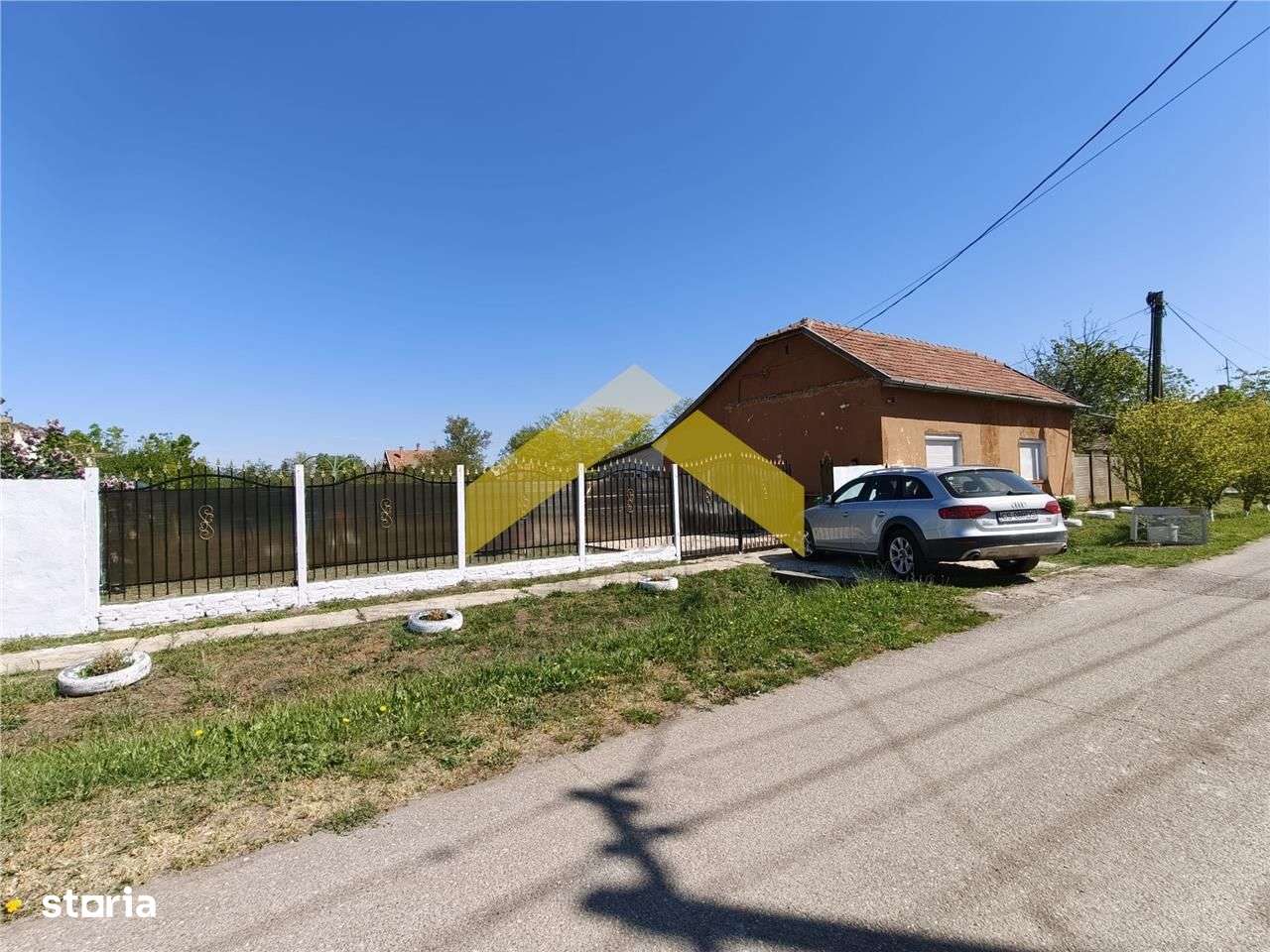 Casa la sol de vanzare in orasul Csanádpalota, Ungaria-0
