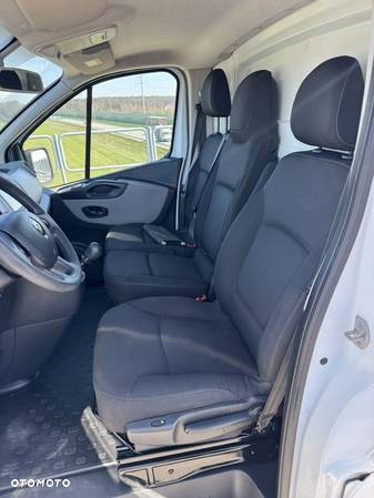 Renault Trafic - 19