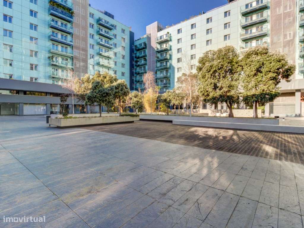 Apartamento T5 + 1 no Condomínio Jardins São Lourenço - Lisboa-56