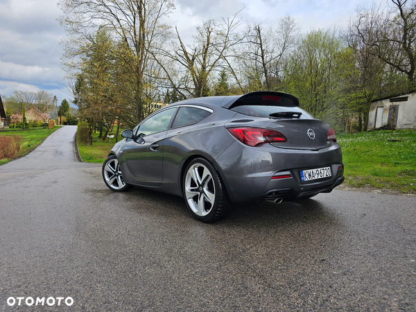 Opel Astra IV GTC 1.4 T Sport S&S - 4