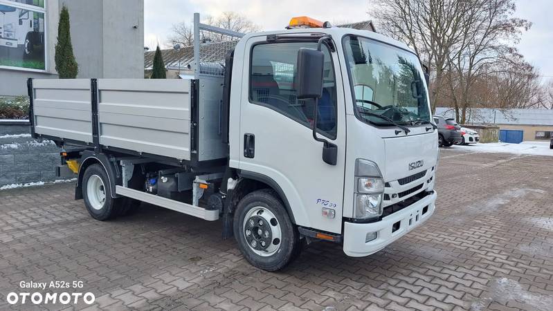 Isuzu P75 - 2