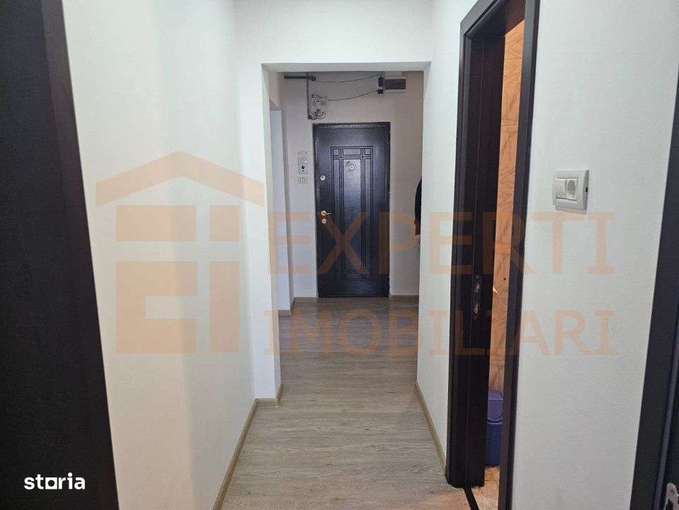 Apartament 3 camere, termen lung, situat in zona Tomis Nord-Constanta - Imagine principală: 4/12