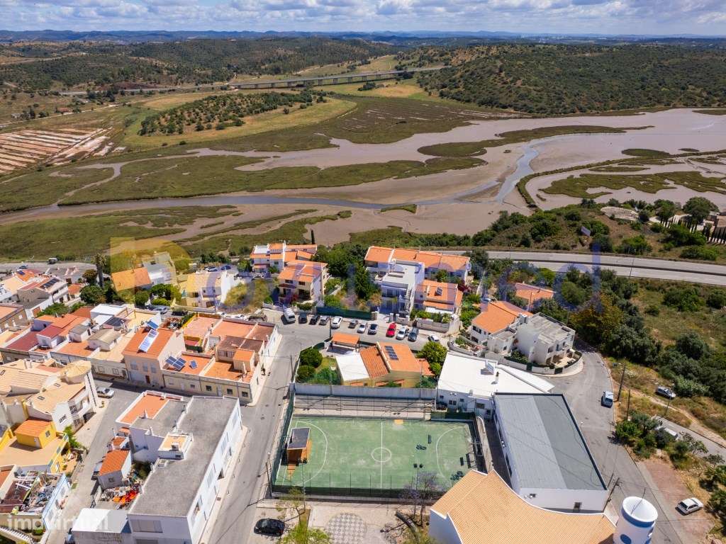 Lote de terreno para construção de 3 apartamentos em Ladeira do Vau... - Grande imagem: 2/17