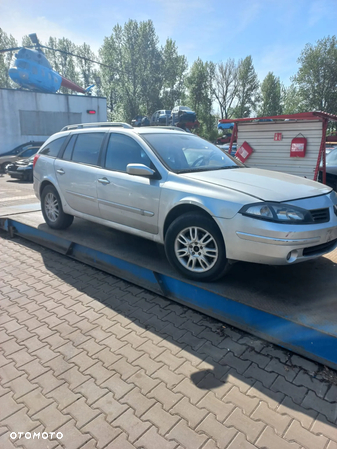 Renault Laguna 2 na części - 3