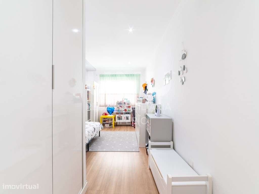 FANTÁSTICO APARTAMENTO T3 NO MONTIJO-11