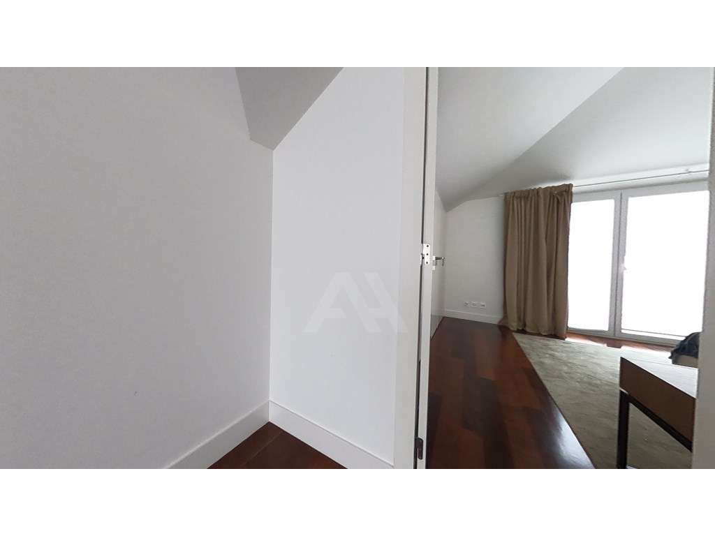 Apartamento T5 na Quinta da Martinha-24