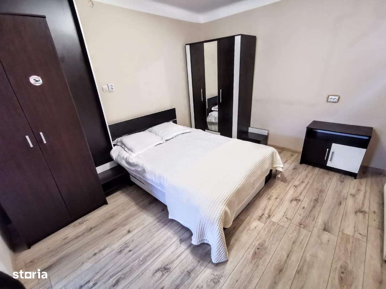 Casa cu 2 camere si curte - zona Mehala COMISION 0 % - Imagine principală: 5/9