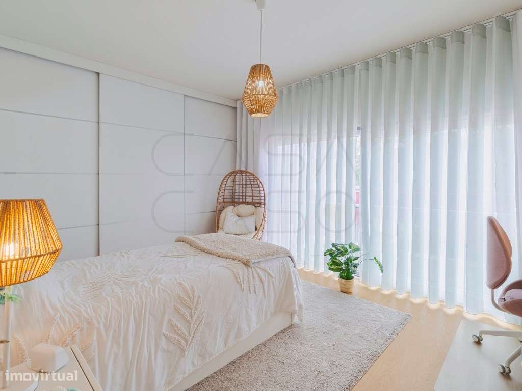 Exclusiva Moradia T4 com garagem, piscina e jacuzzi, rodeada por na...-14