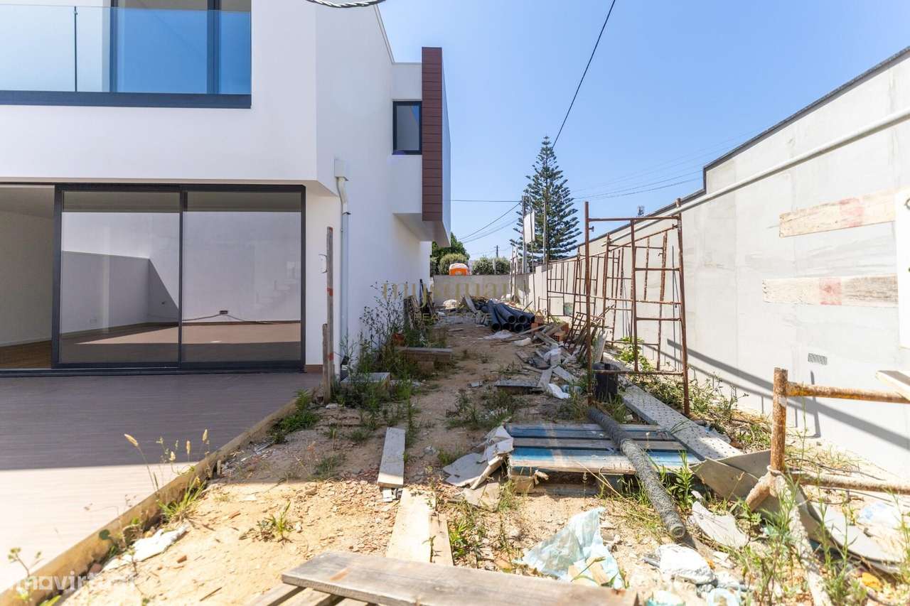 Moradia geminada T4 - Canidelo, Gaia-11