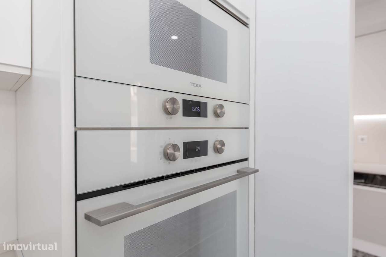 T3 NOVO – Apartamento com Espaço Exterior Único de 500 m² no Seixal-14