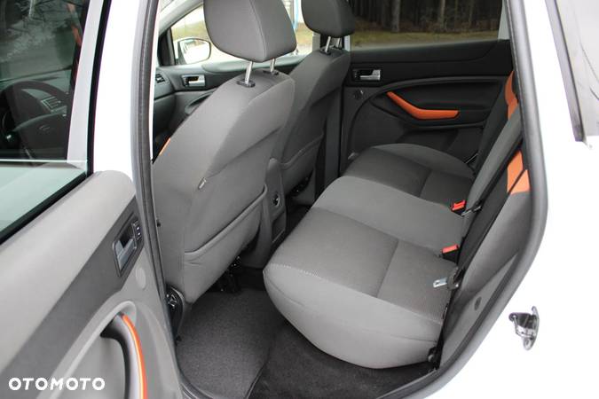 Ford Kuga 2.0 TDCi 4x4 Individual - 22