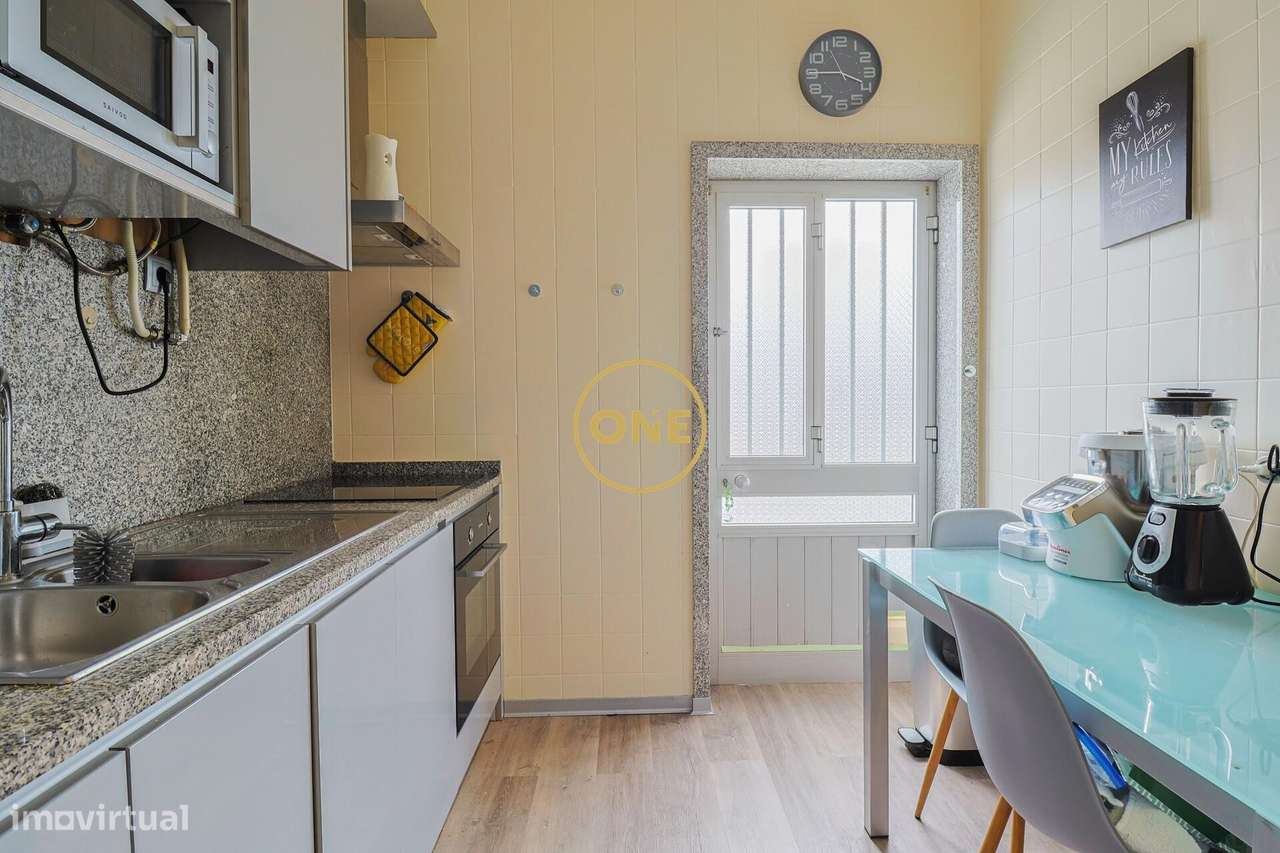 Excelente Moradia em Selho São Jorge-6