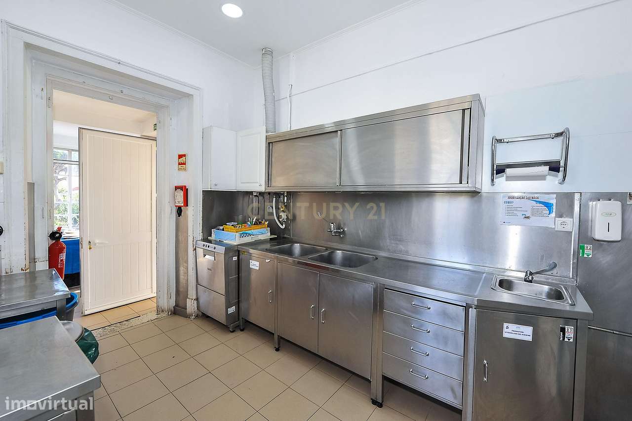 Imóvel com negócio (colégio)– Centro da Parede, Cascais-53