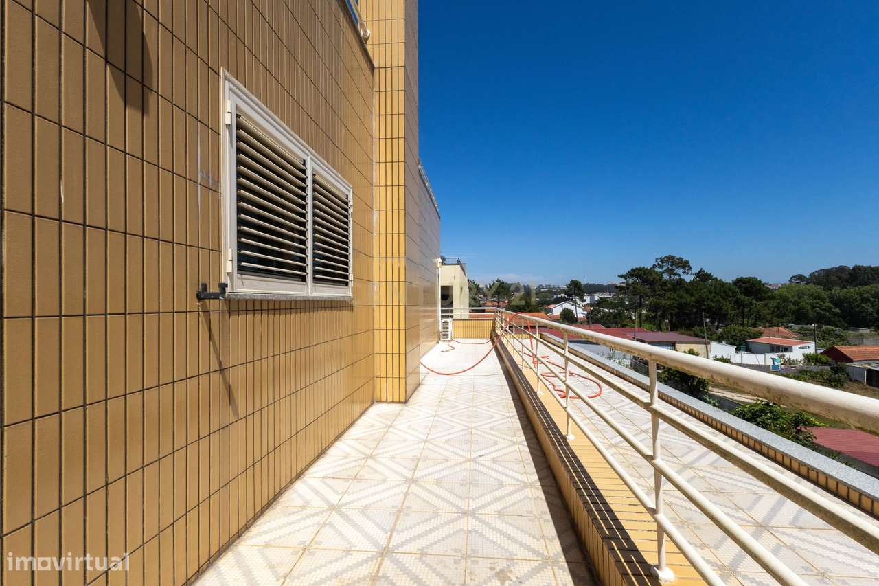 Soberbo Apartamento T2 com Vista Mar Canidelo-10