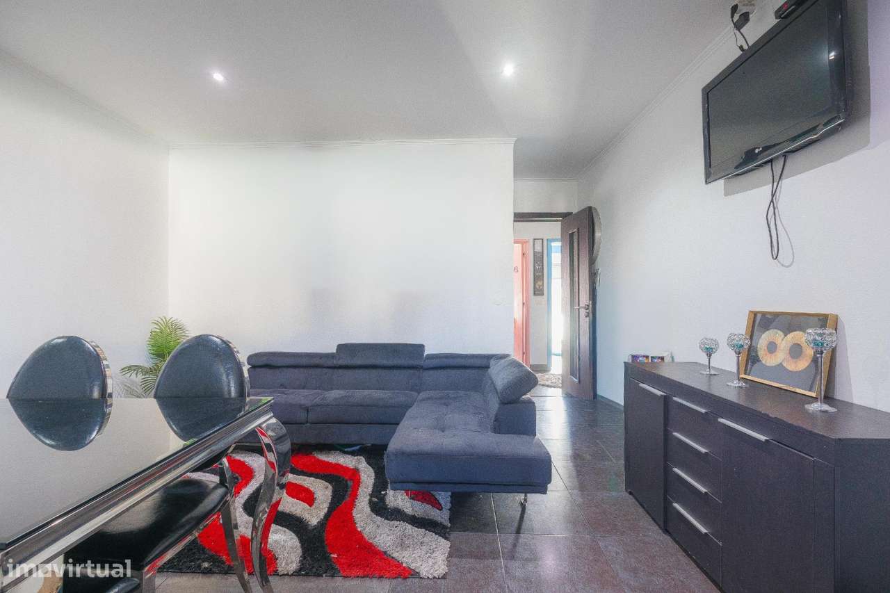 Moradia T2 transformada em T3, totalmente renovada, Vila Nova de Gaia - Grande imagem: 4/47