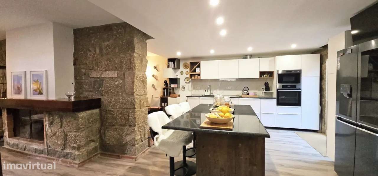 Moradia T3 junto a Praia de Mindelo-5