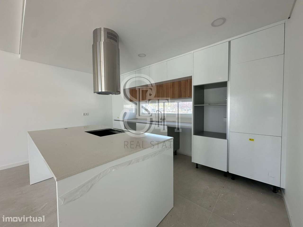 MORADIA V3+1 CENTRO DA CIDADE-10