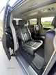 Chrysler Town & Country - 17