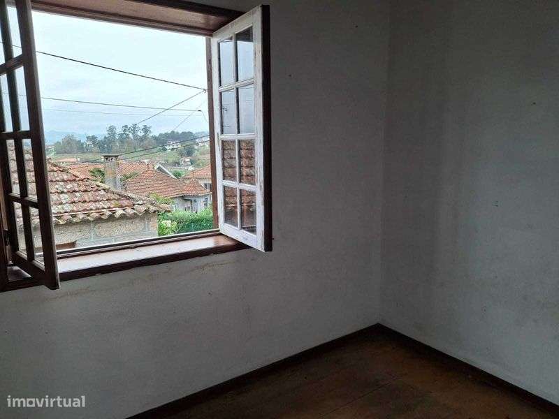 Moradia, 1.350m terreno perto da estação Livração Marco de Canaveses - Grande imagem: 5/12