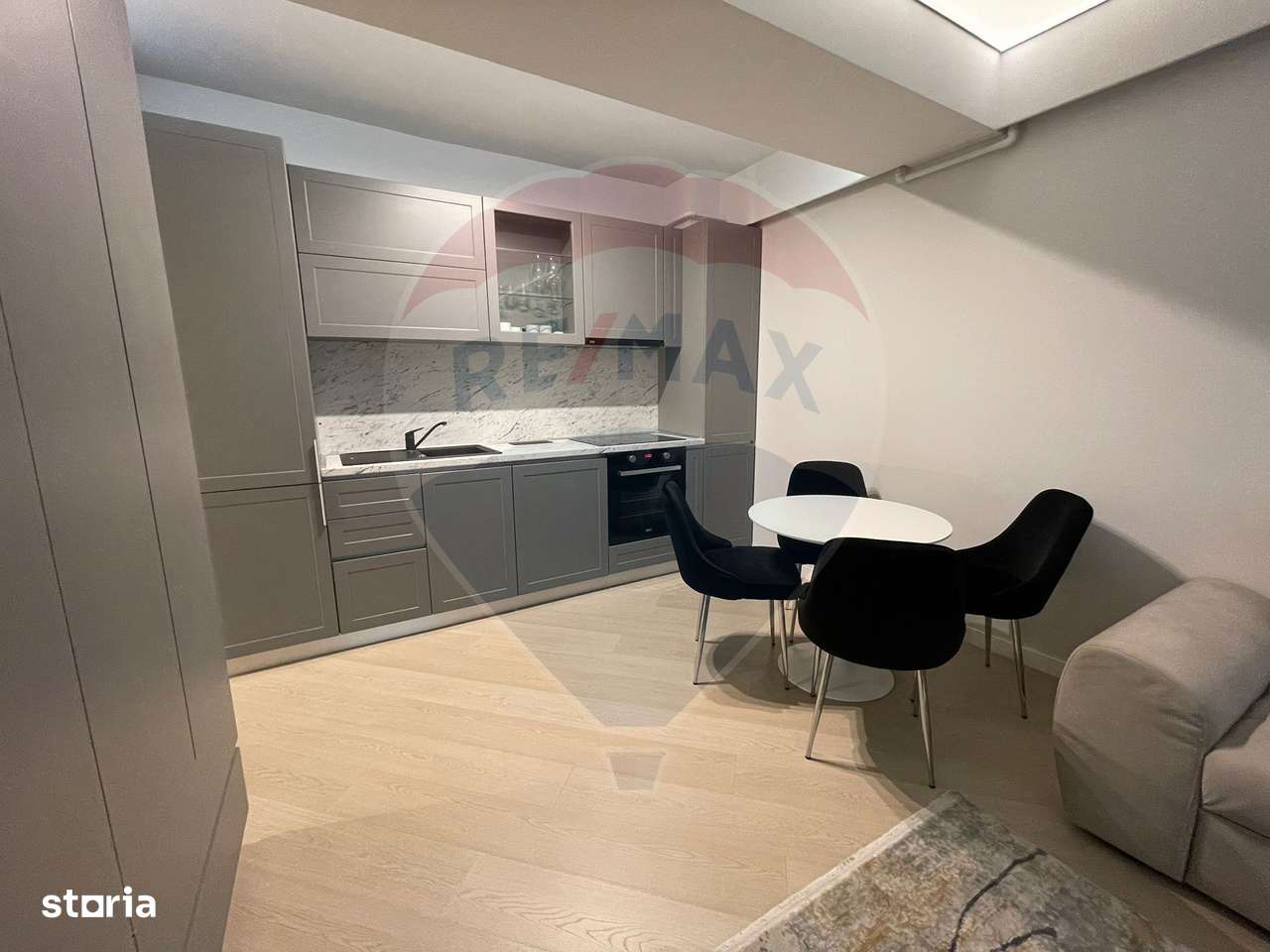 Vanzare apartament doua camere Cortina North - Imagine principală: 2/9