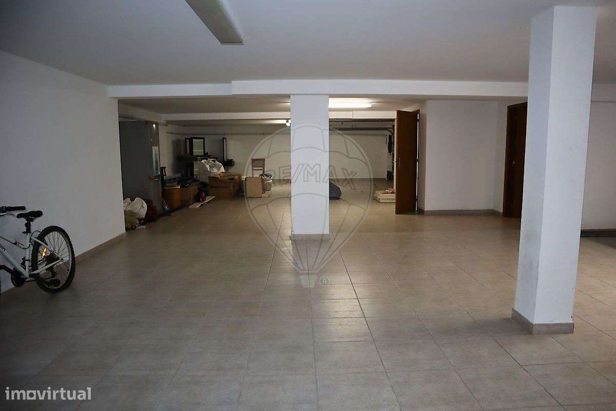 Moradia T4 para venda-40