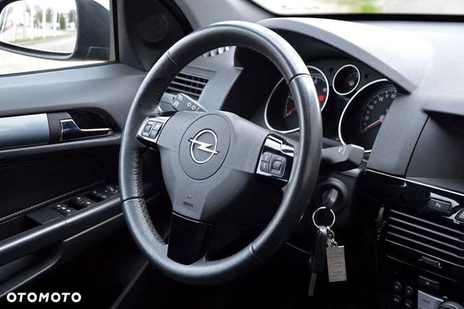 Opel Astra 1.7 CDTI DPF Cosmo - 12