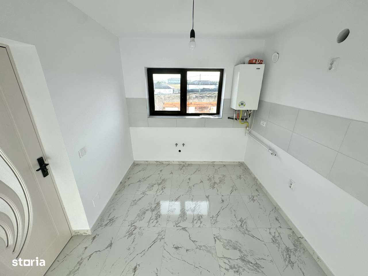 485 mp teren! PLACA! 2 BAI! Dressing! Casa Valea Ursului - Vorovest - Imagine principală: 3/9