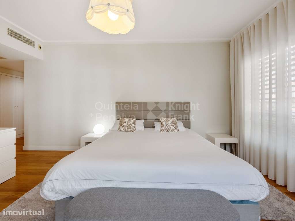 Apartamento T4 em condomínio de luxo privado na Lapa-11