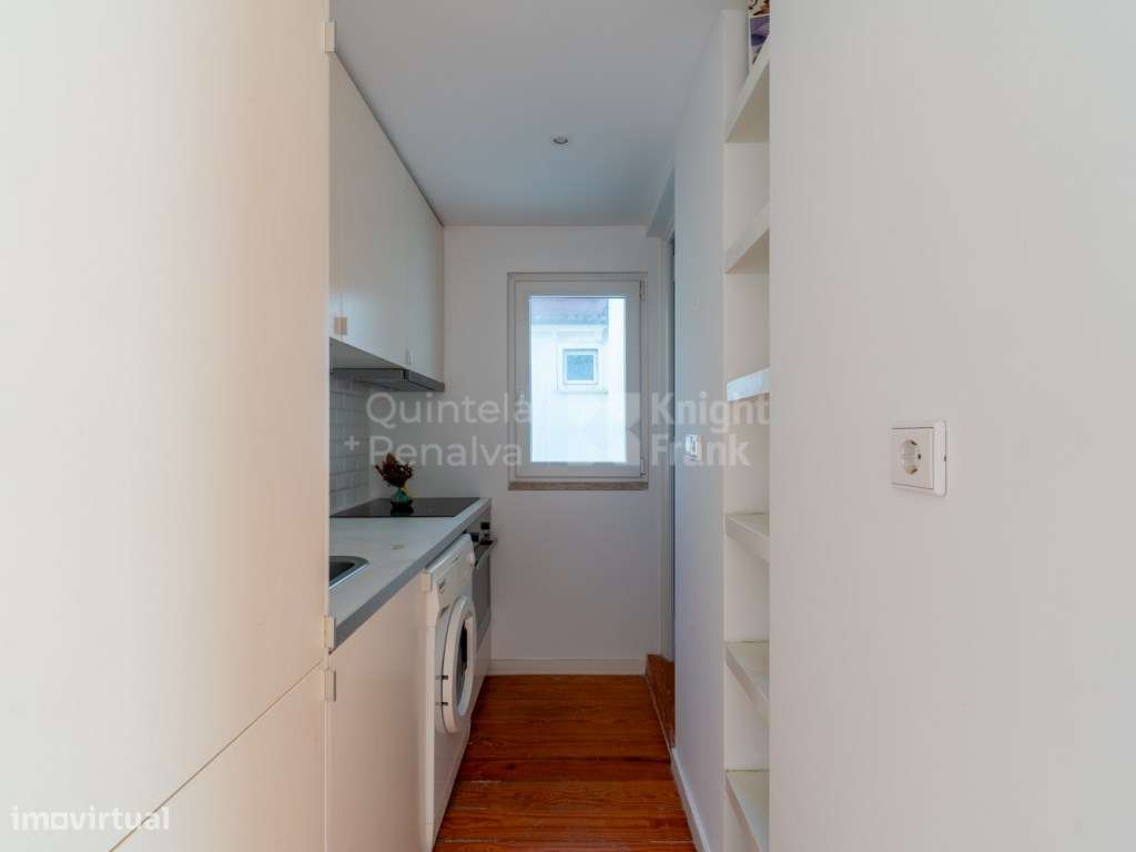 Apartamento T1 com terraço, nas Avenidas Novas-11