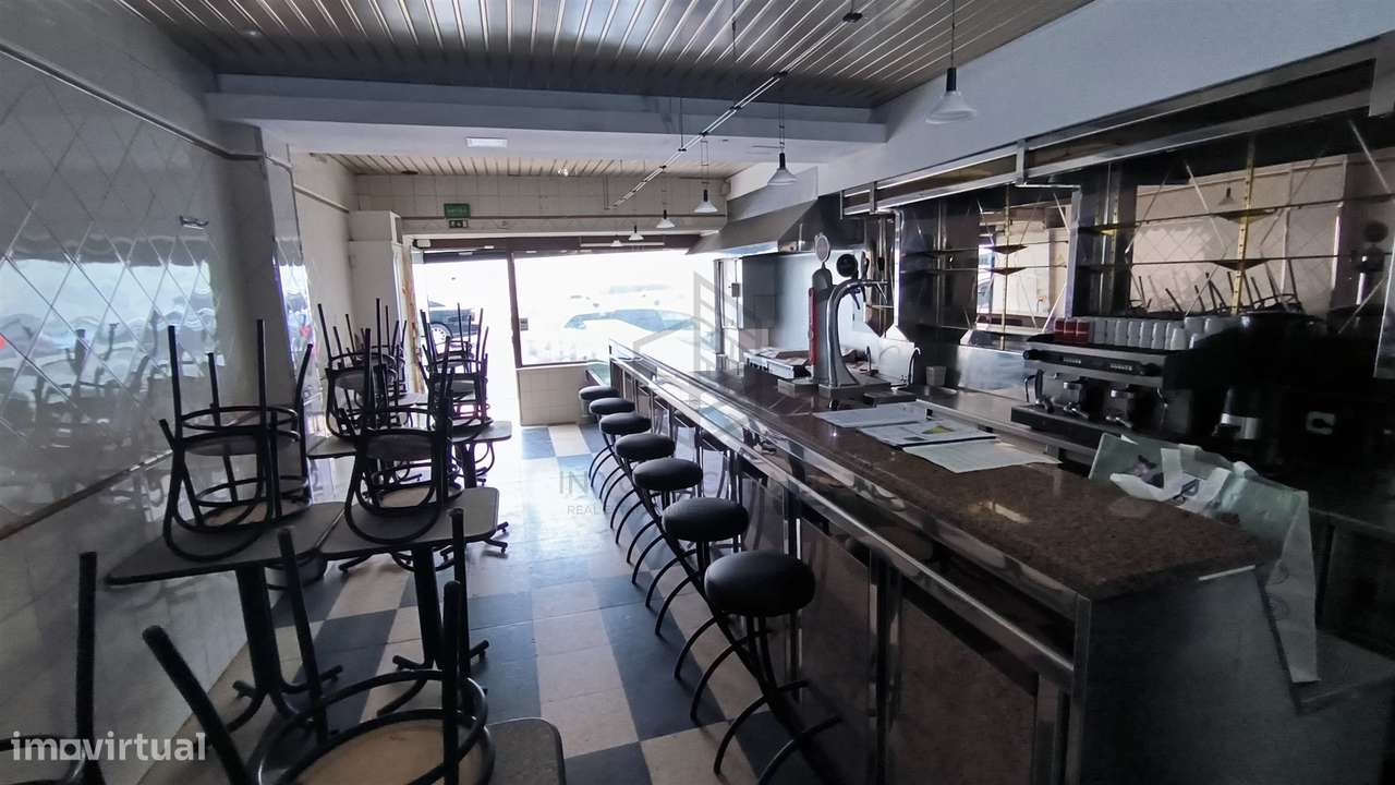 Loja  Venda em São Vicente,Lisboa-17
