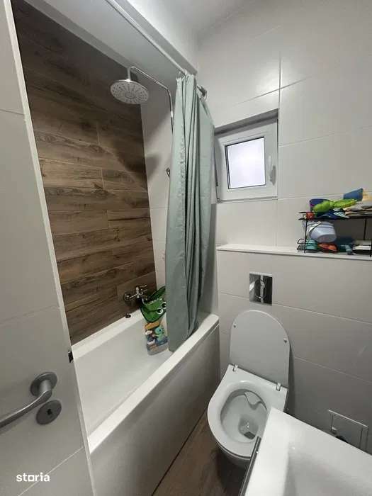 Apartament cu 3 camere, 2 bai, parcare, zona Cetatii-7