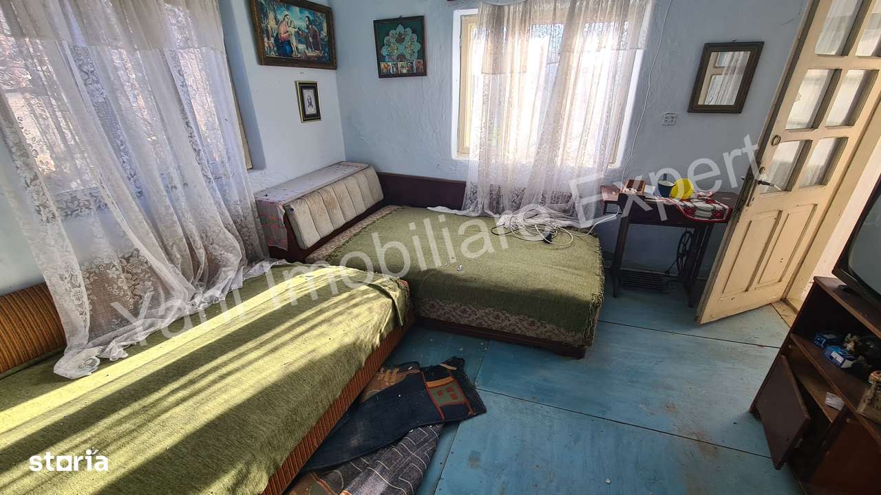 Casă de vânzare în comuna Merișani, sat Vâlcelele, județ Argeș.-8