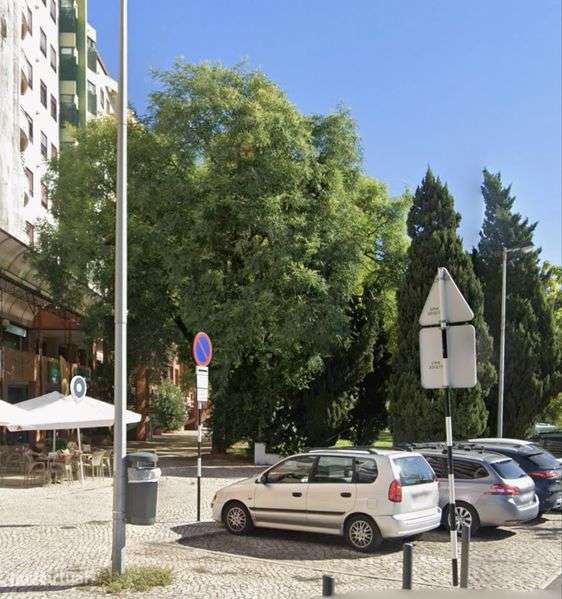 Trespasse de loja no Centro Sul em Almada