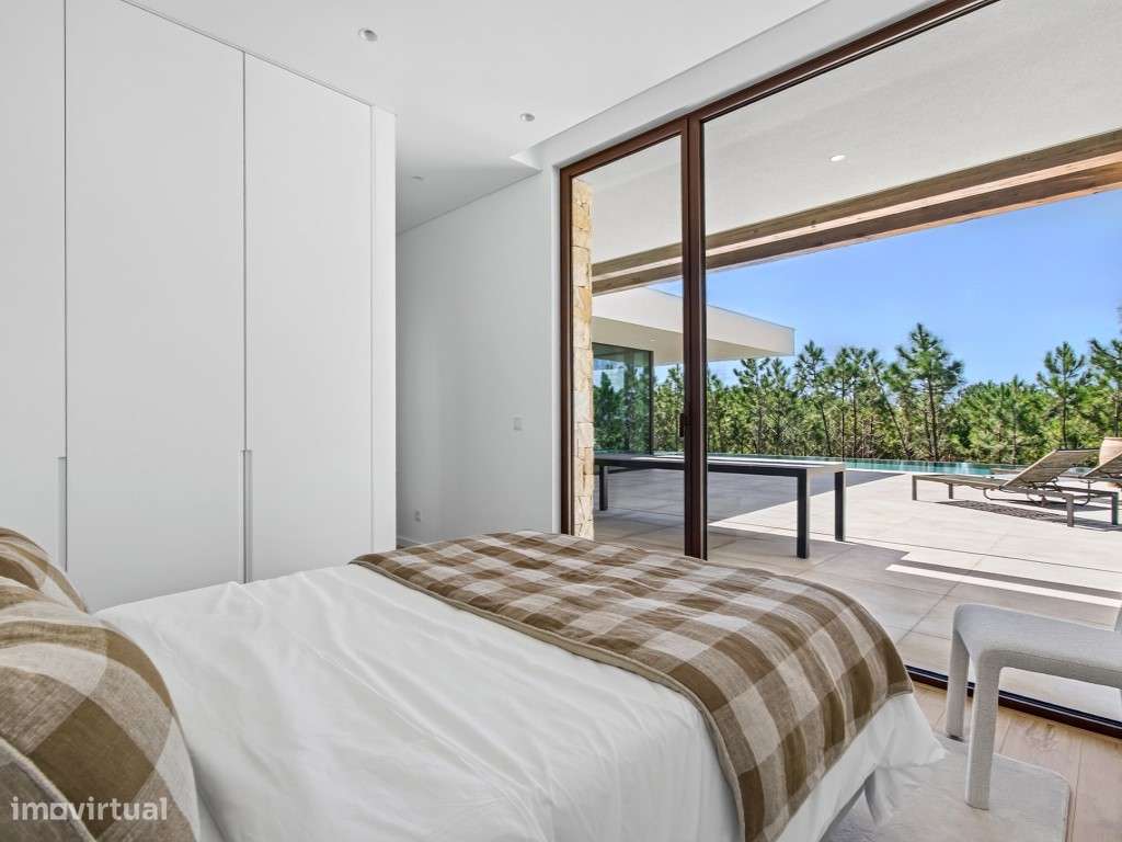 Moradia T4 com Piscina, Jardim e Vista deslumbrante sobre o Mar-22