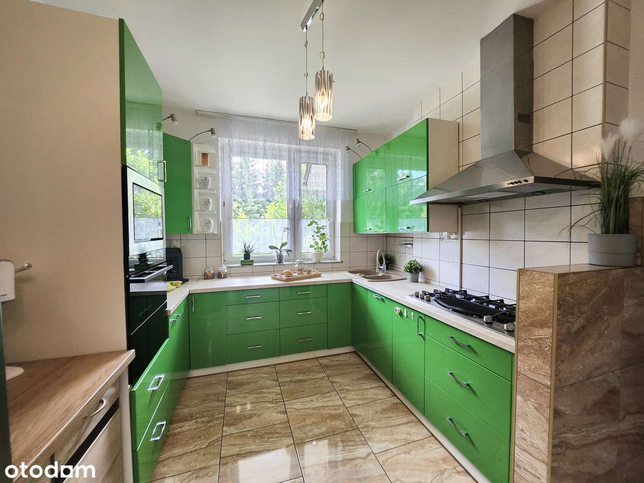 Przestronny dom z ogrodem  – idealny dla rodziny lub inwestora-10