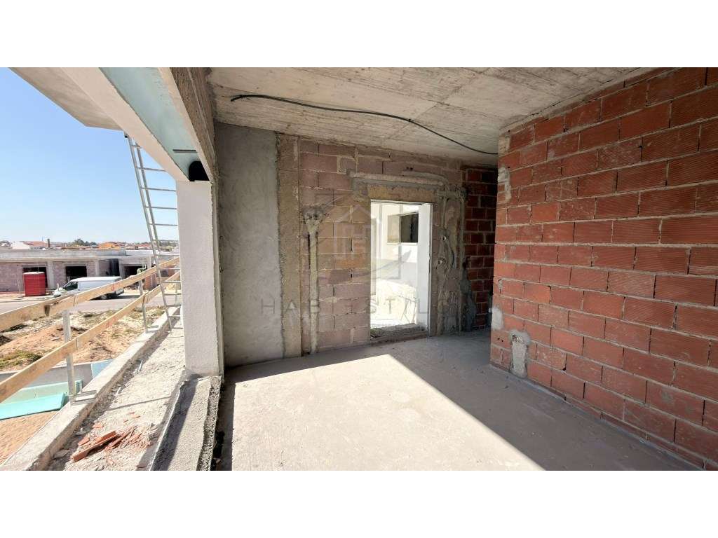 Moradia Nova T4 com Piscina em Azeitão- Vista Serra da Arrábida-11