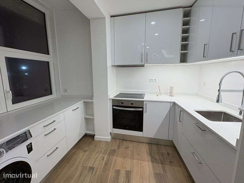 Apartamento T3, vista Mar, Porto - Grande imagem: 4/12