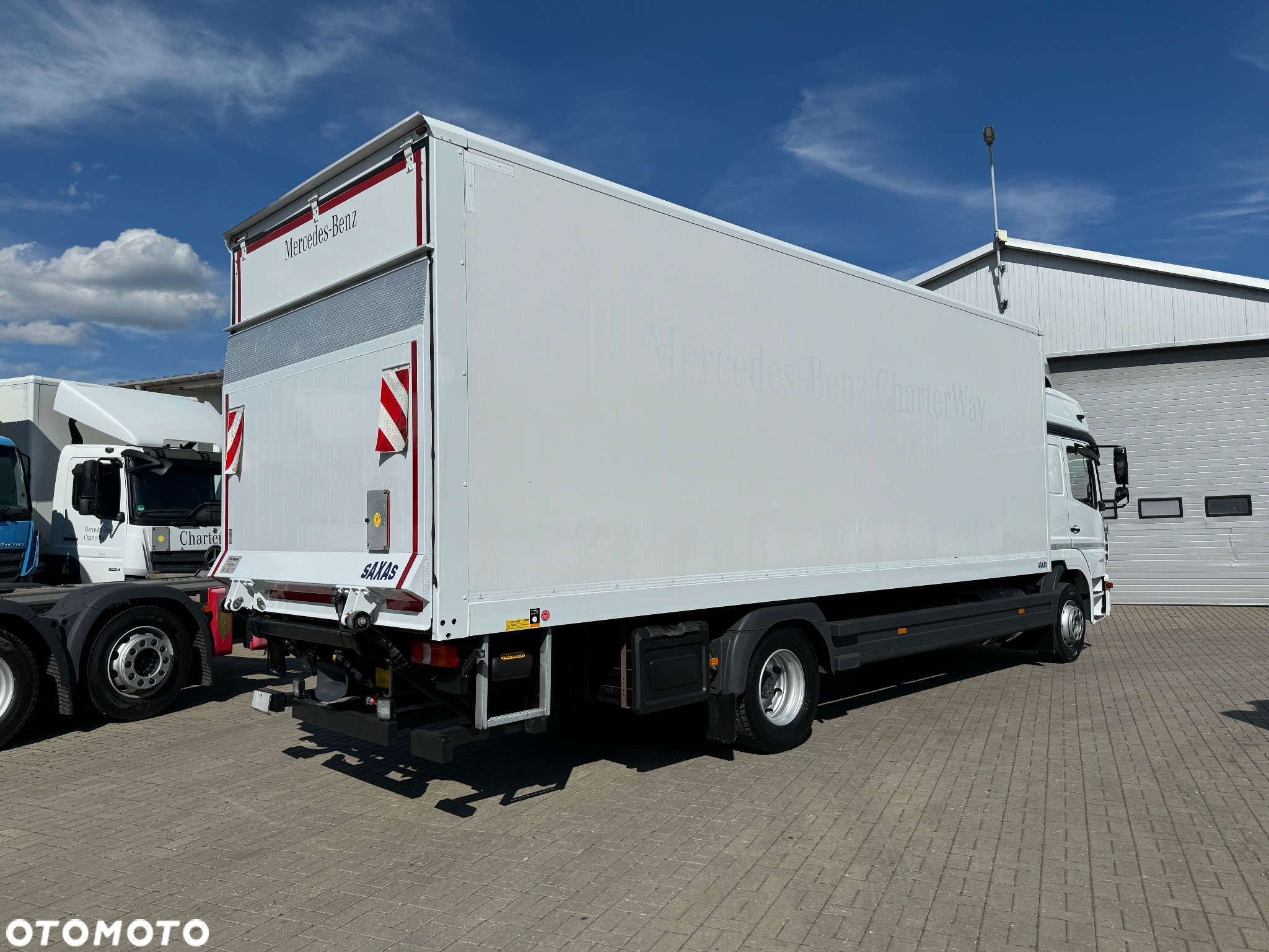 Mercedes-Benz ATEGO - 13