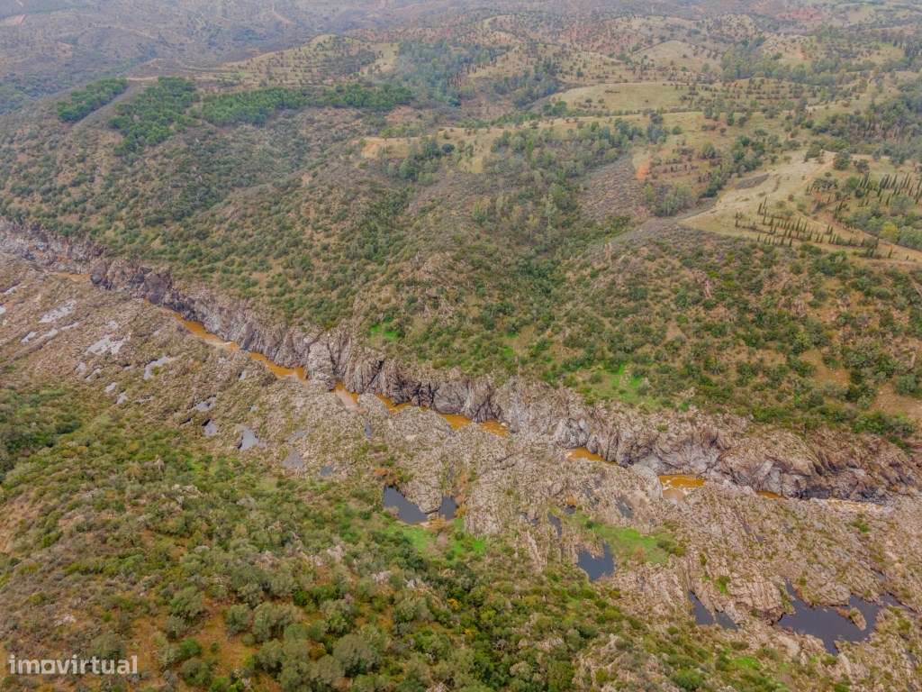 Investimento em Serpa: 6,5ha c/ Viabilidade Turística - Grande imagem: 2/24