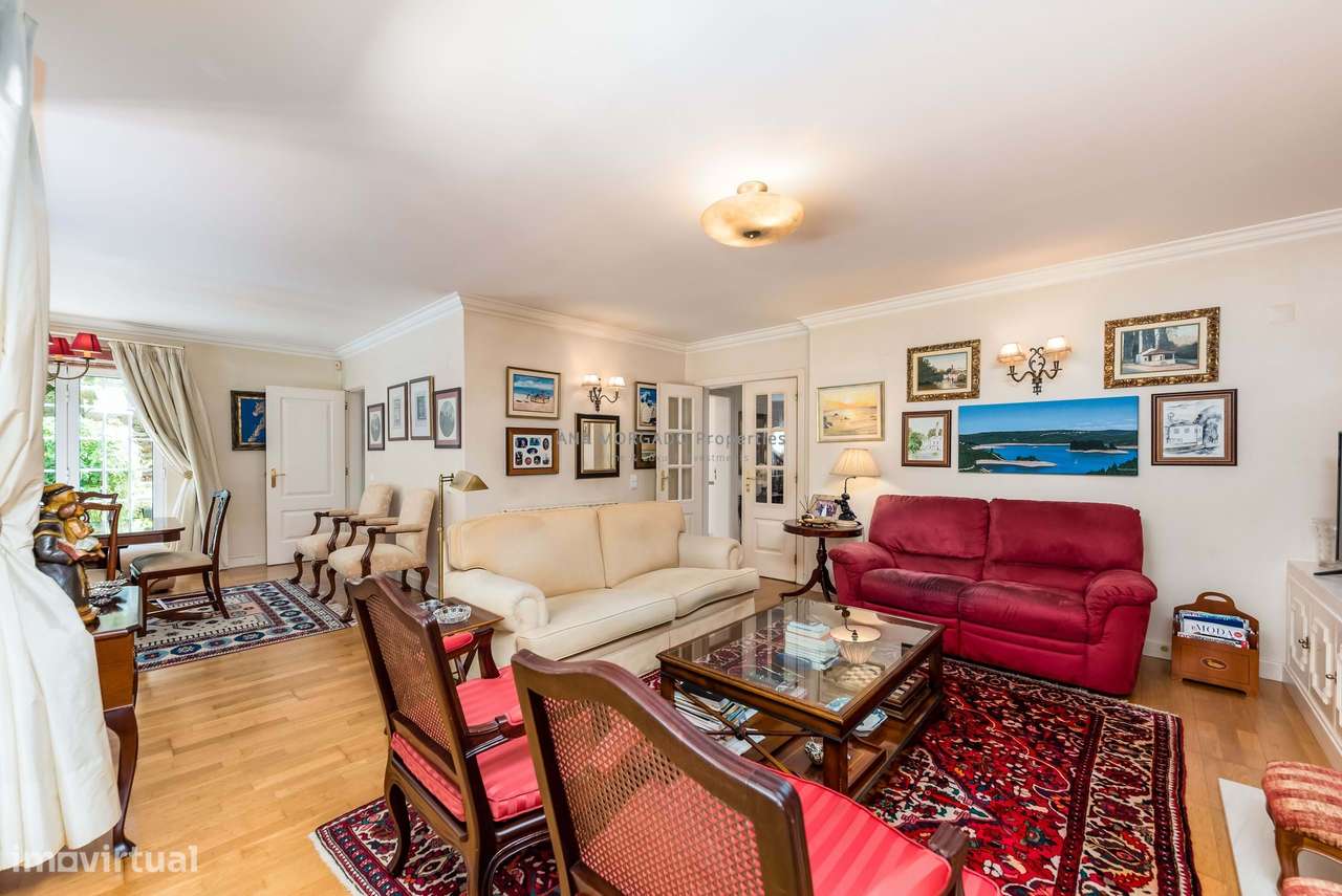 Moradia T4+1 Geminada na Quinta da Beloura — Luminosidade, Conforto e-5