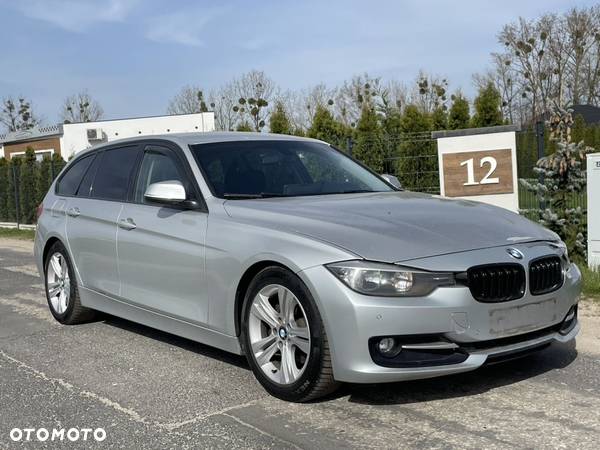 BMW Seria 3 320d DPF Touring - 13