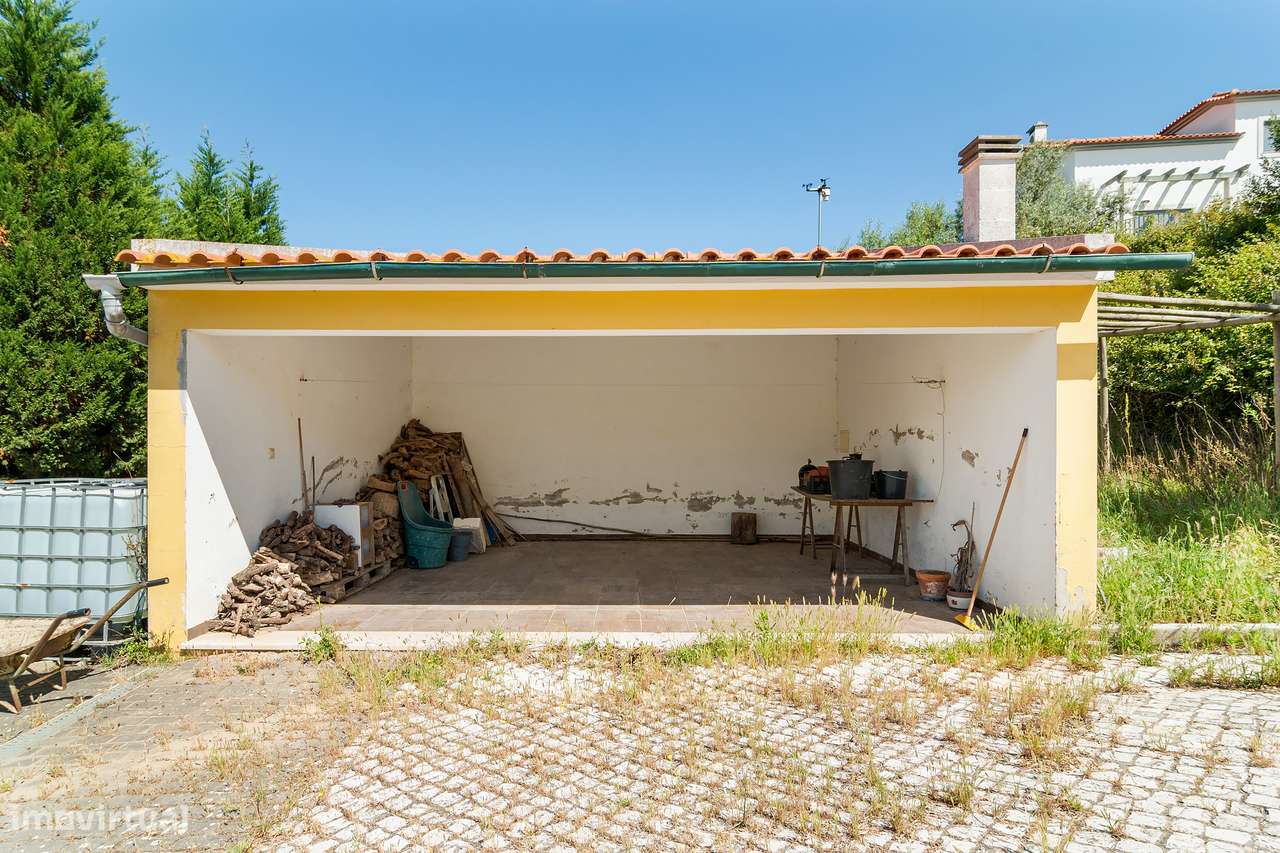Moradia com terreno e árvores de fruto a 40mn de Lisboa-41