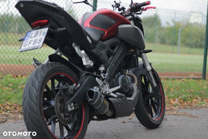 Yamaha MT - 2