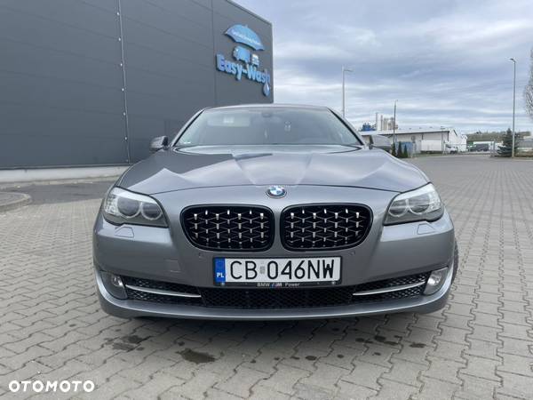 BMW Seria 5 520d Touring - 13