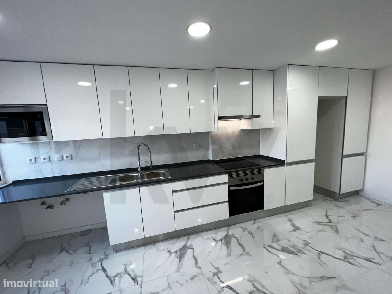 NOVA OPORTUNIDADE EM AMORA T2 Totalmente remodelado-31