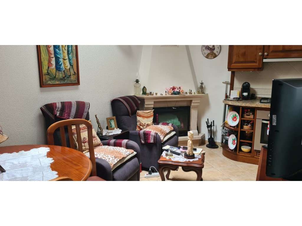 Apartamento T1+1-18